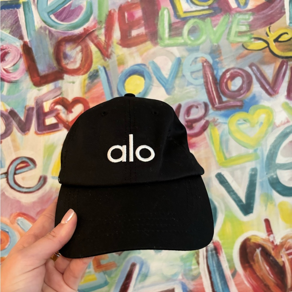 Alo Black Cap